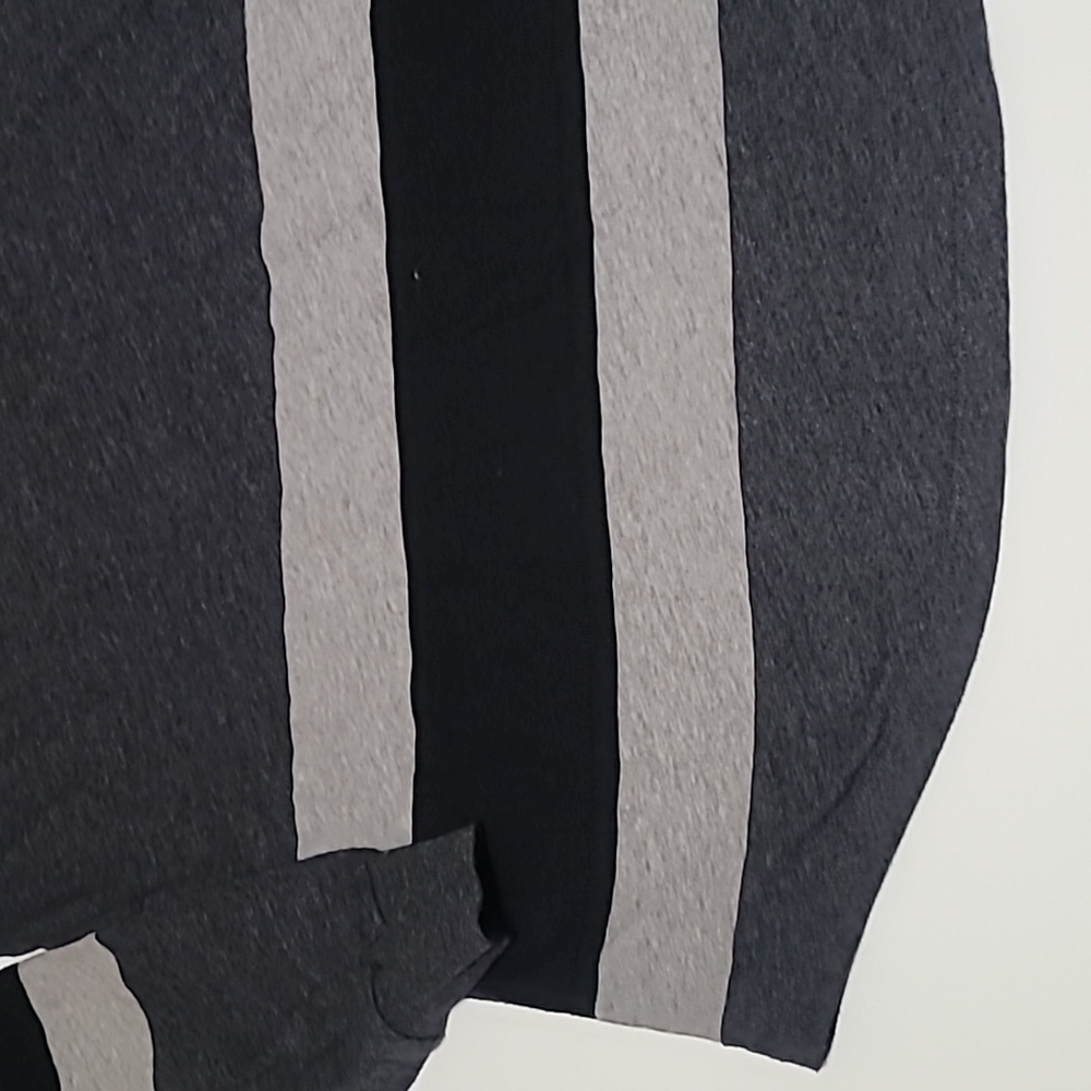 PINK VICTORIA'S SECRET Gray Drop Shoulder V-Neck Long Sleeve Tee Shirt - Small - Picture 5 of 12
